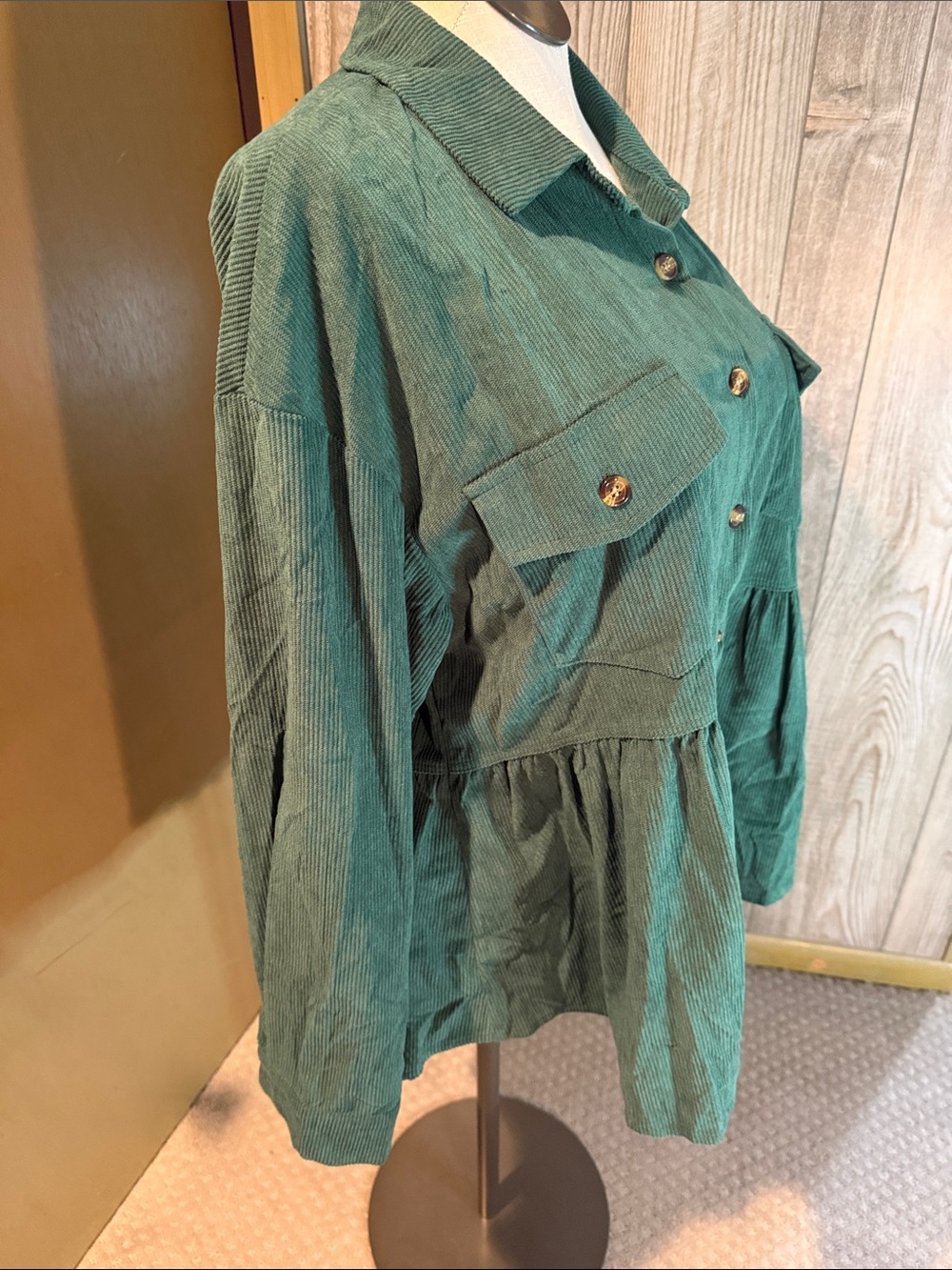 Green Utility Jacket - Picture 4 of 5